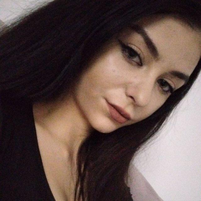 Daria V