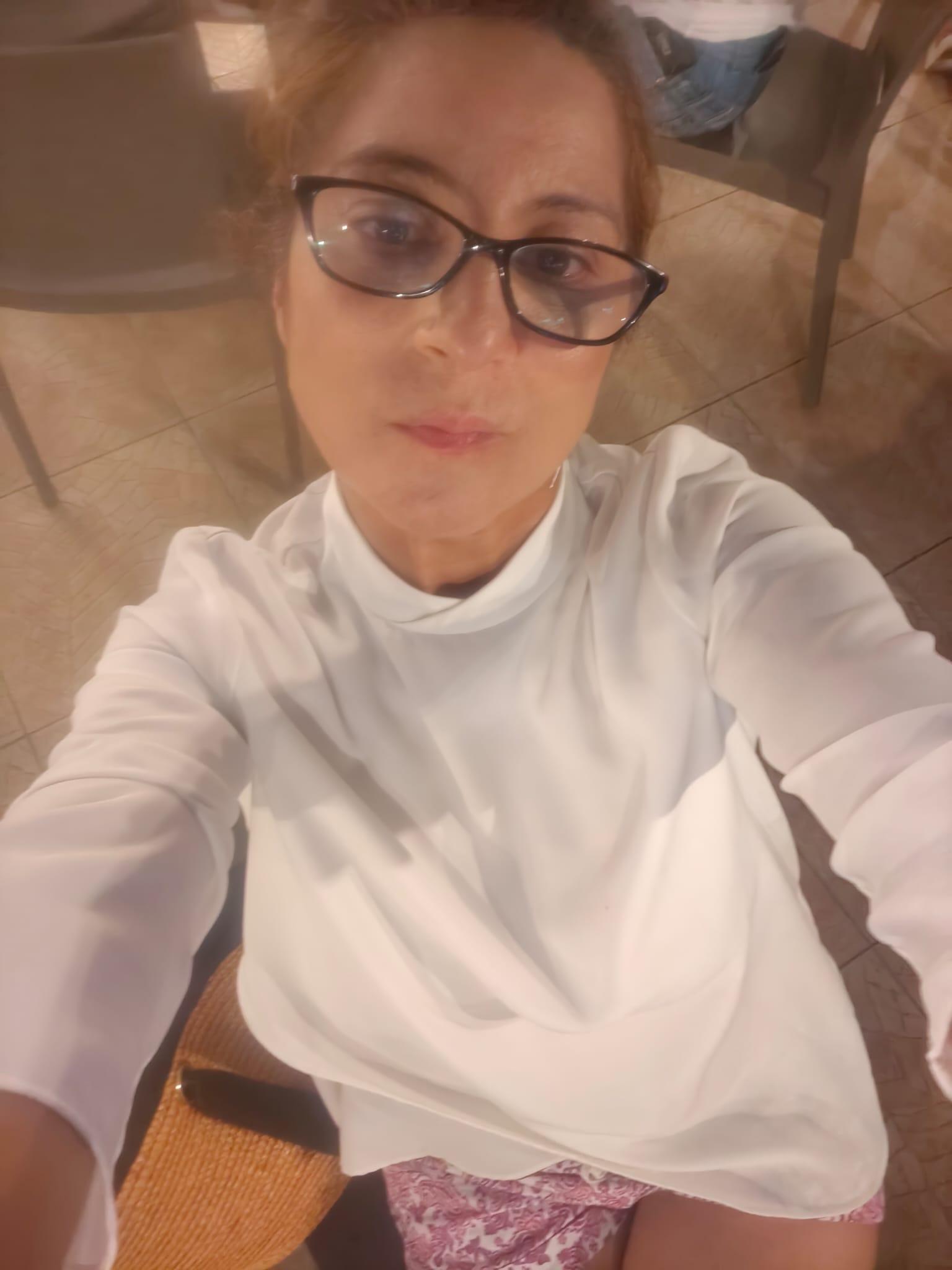 Ionela P