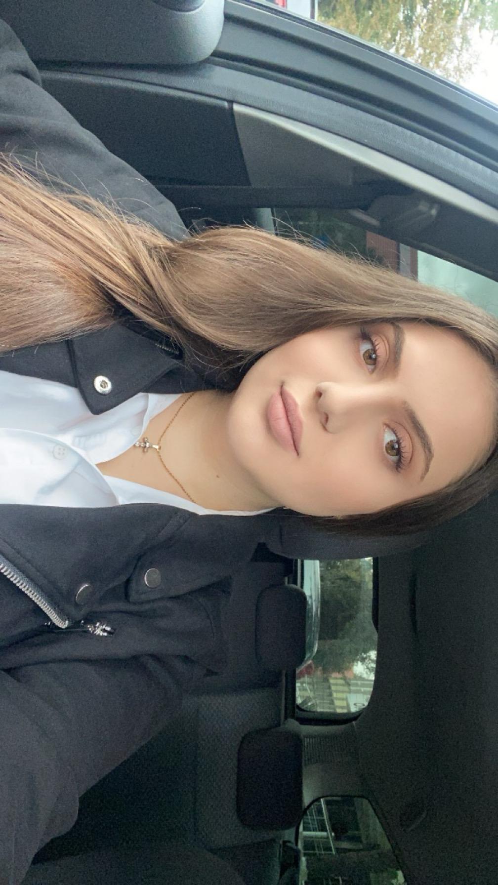 Roxana F