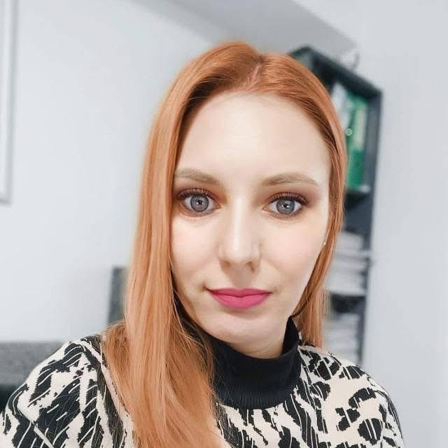 Roxana C