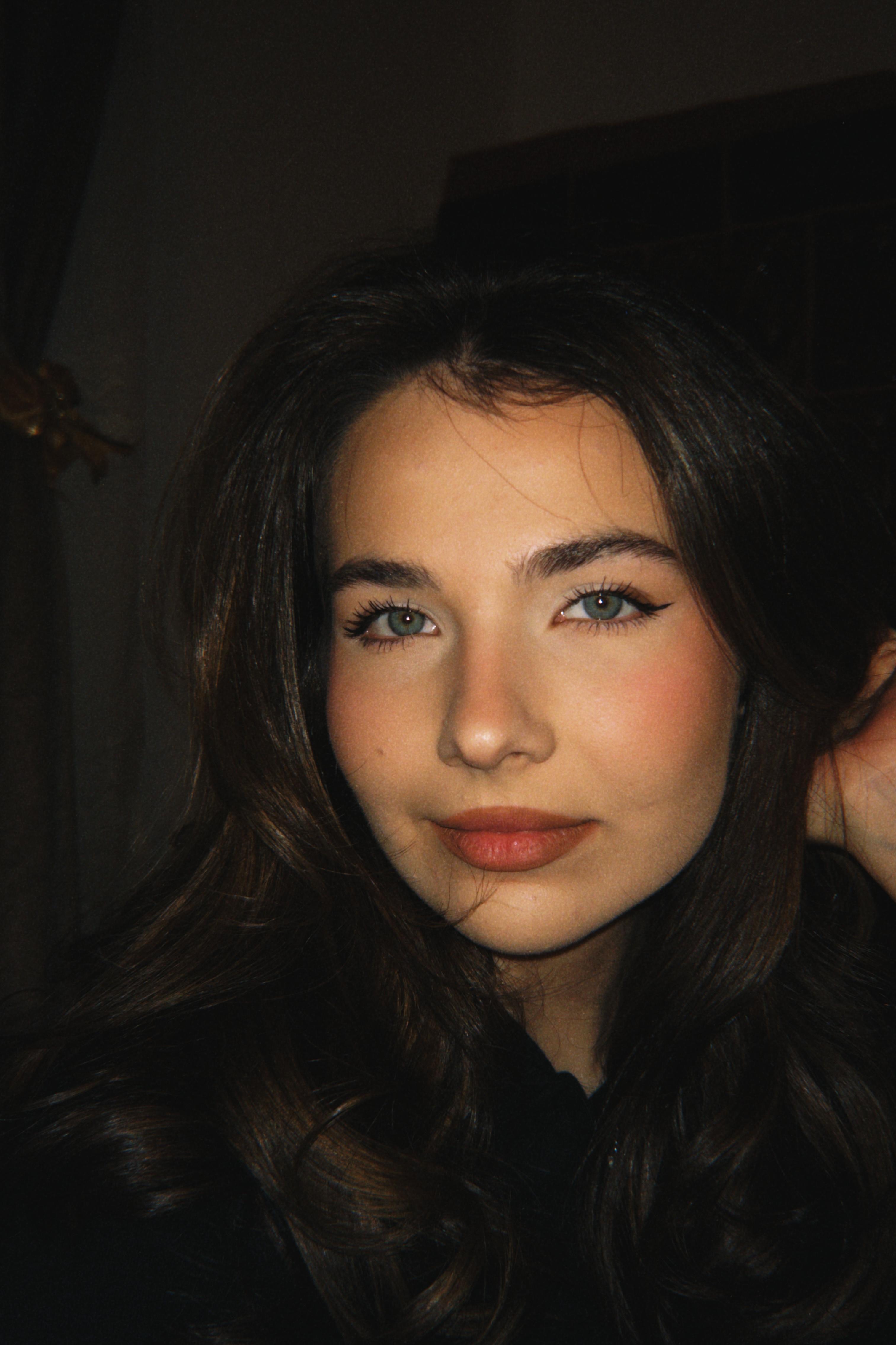 Andra L