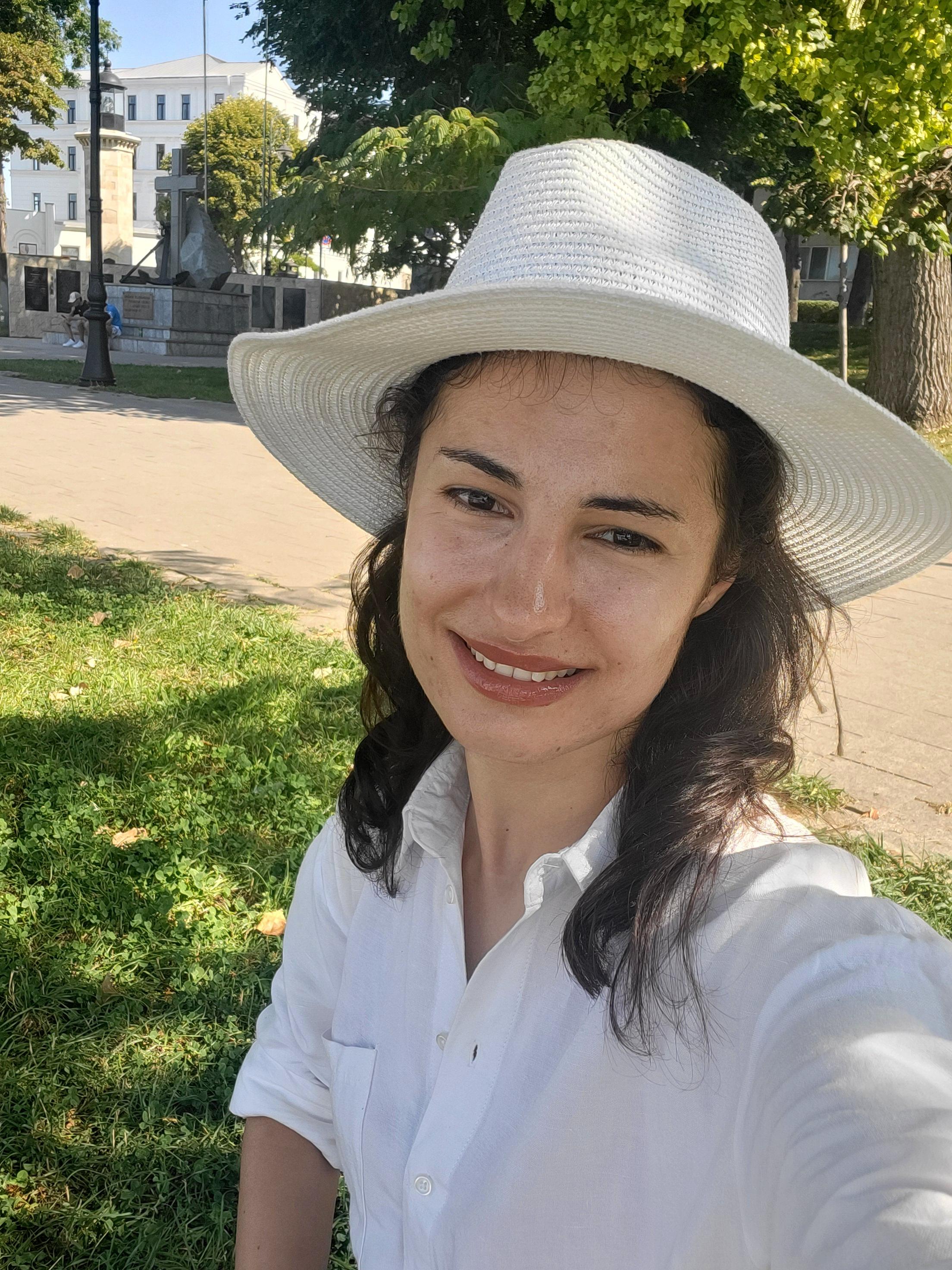 Mădălina Burlacu M