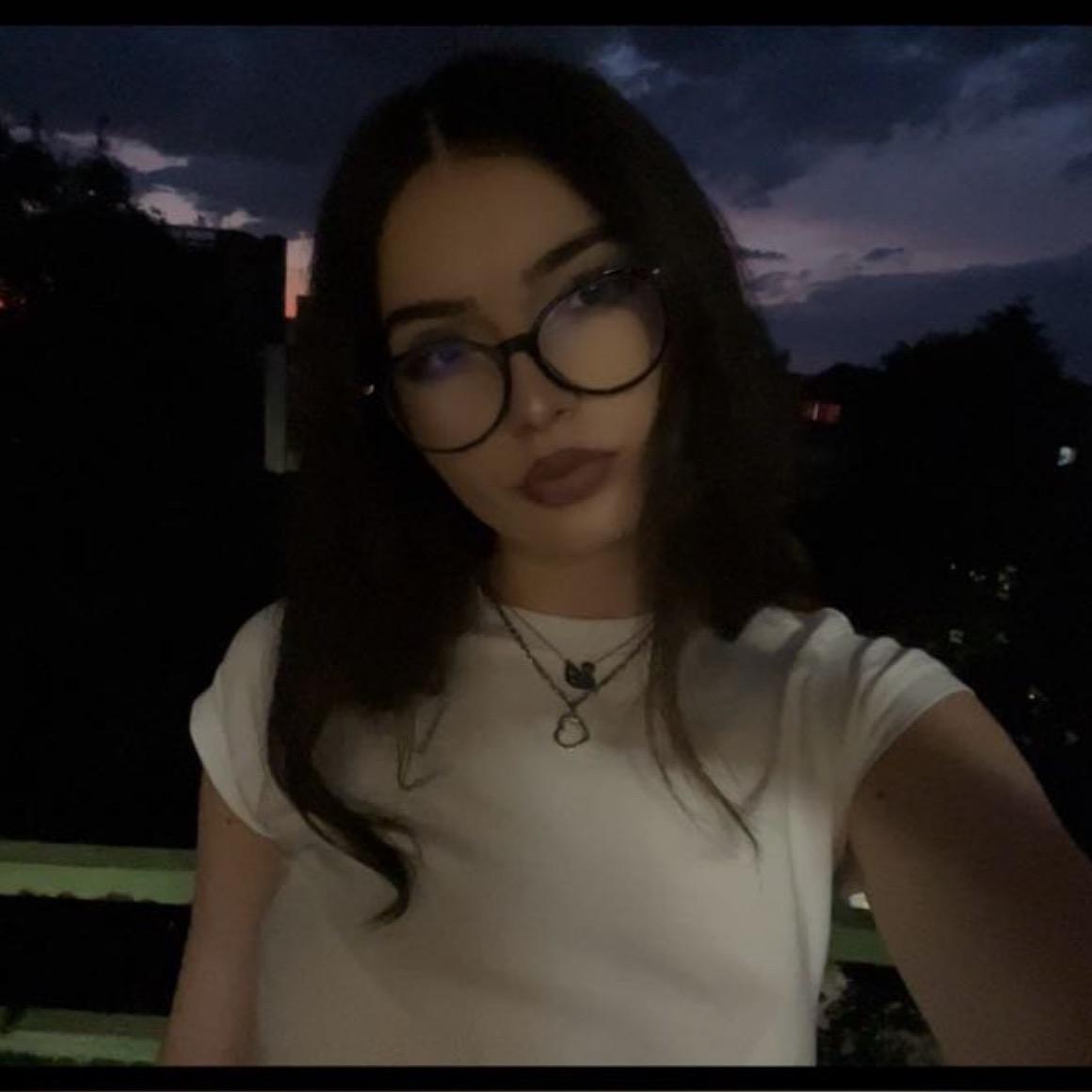 Andreea Valentina M