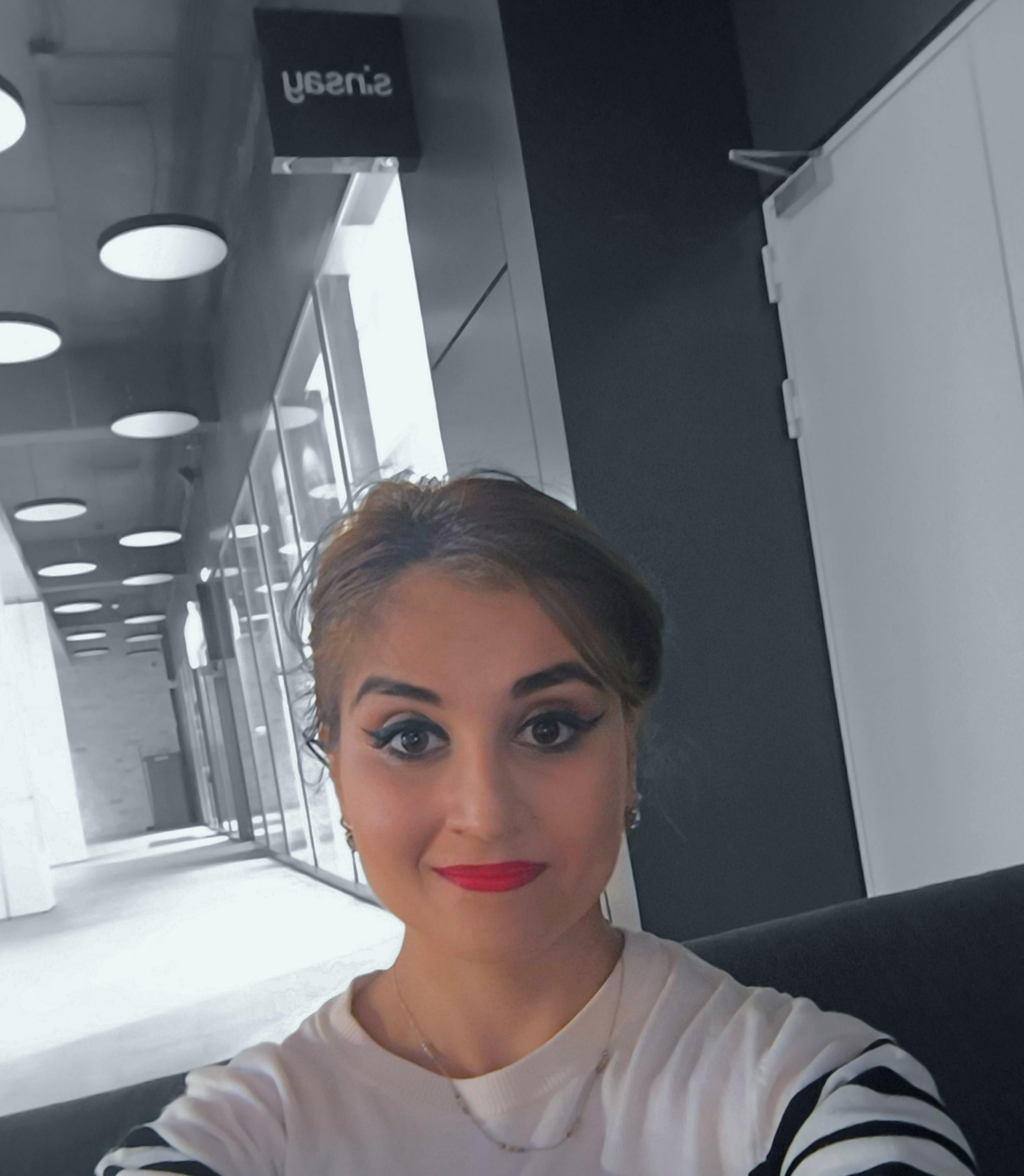 Ioana Monica M